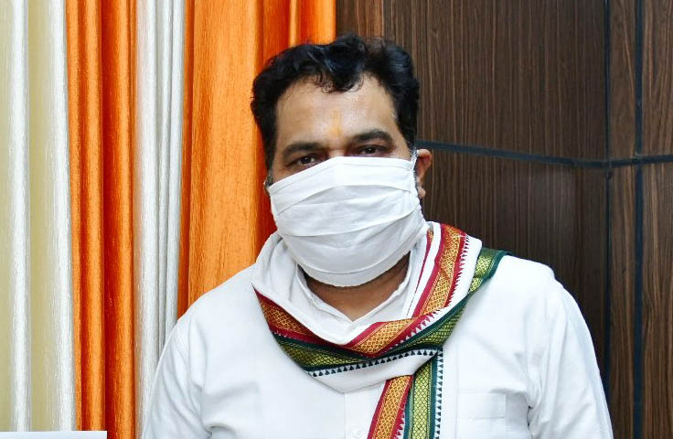 ऊर्जा मंत्री ने की बिलिंग की समीक्षा, धीमी रफ्तार पर जताई नाराजगी