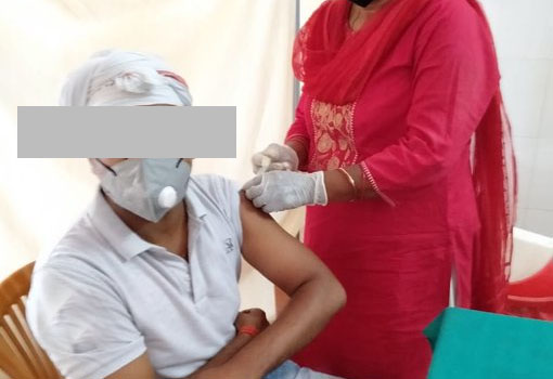 गर्भवती के लिए पूरी तरह सुरक्षित है कोविड का टीका, जरूर लगवाएं