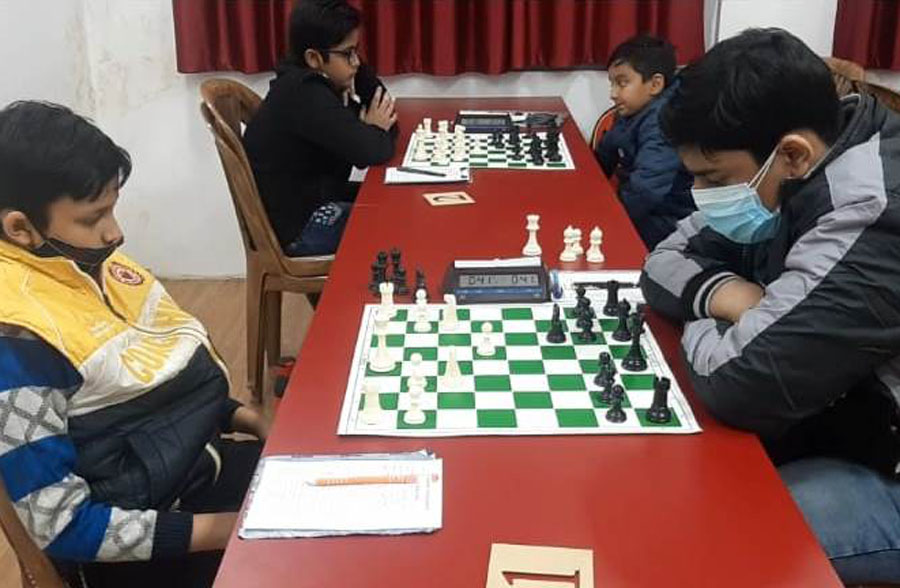 मेधांश ने अथर्व को 41 चालों में दी मात, शिवांश 05 चालों में बाजी छोड़ बैठे