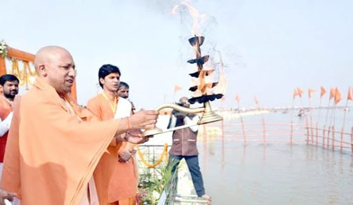 अधिक से अधिक पेड़ और औषधियां लगाना हम सबका कर्तव्य