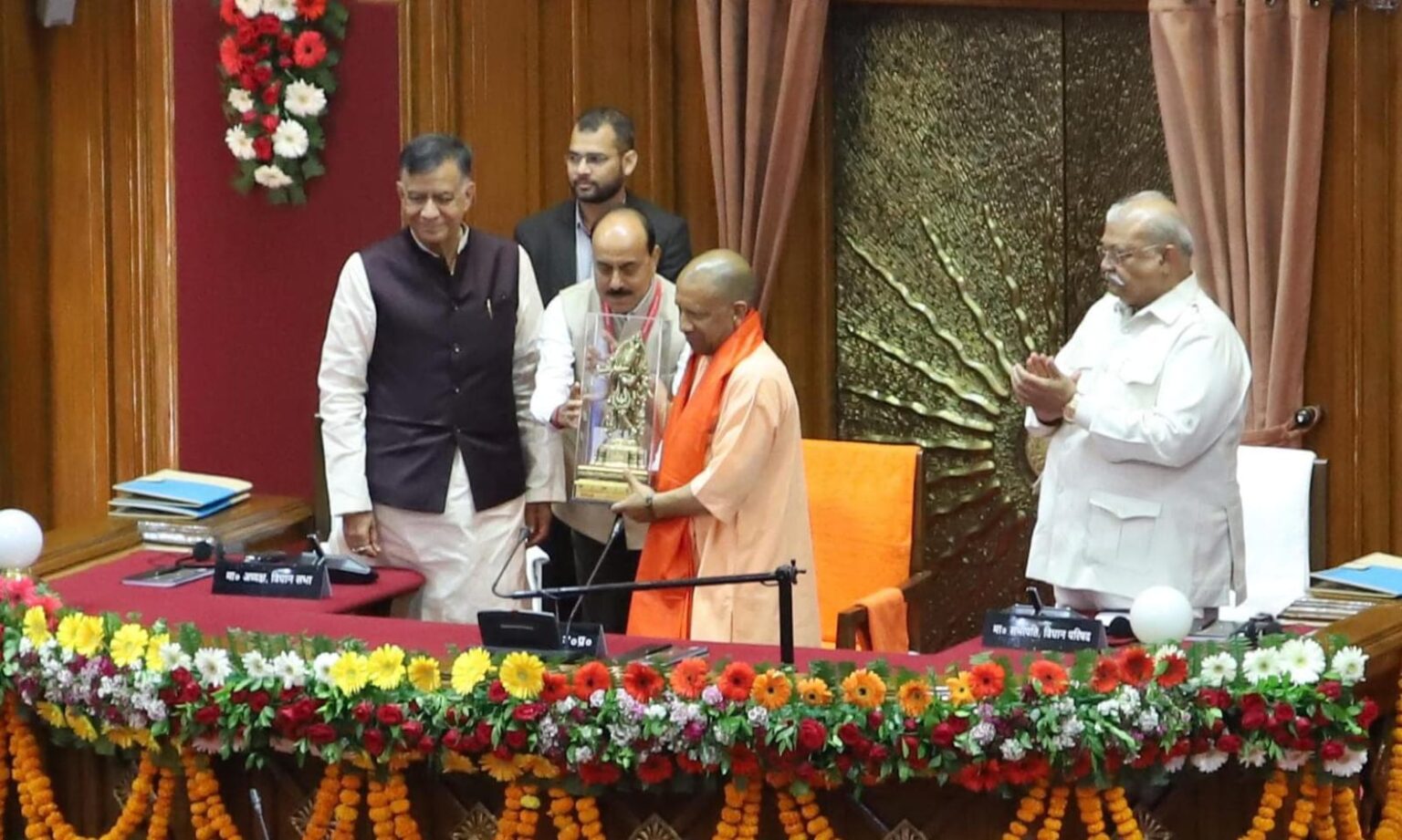 लखनऊ में विकसित भारत युवा संसद महोत्सव में सीएम योगी बोले लीक से हटकर काम करेंगे तो बनेंगे समाज के लिए प्रेरणा