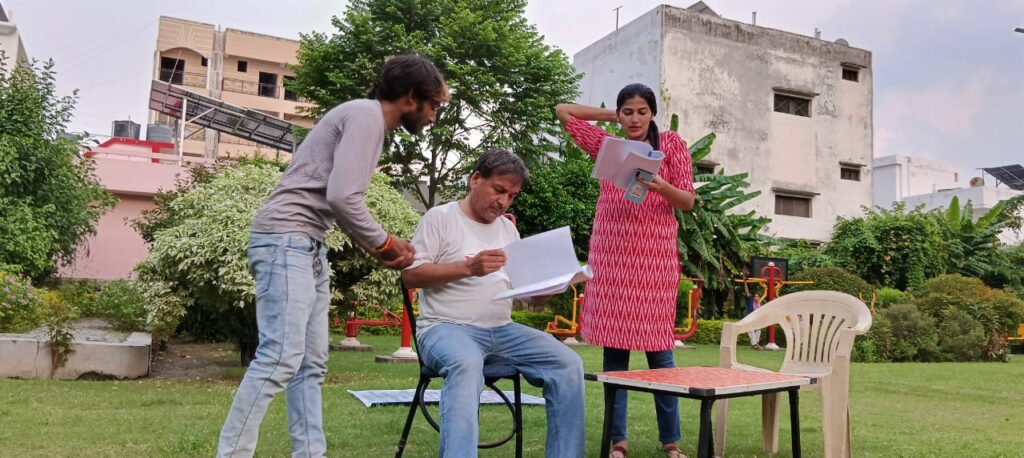 ‘हम तो चले हरिद्वार’ संग्रह का विमोचन और मंचन Release and staging of the collection 'Hum to Chale Haridwar'