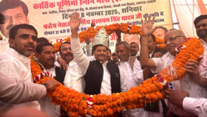 Shivpal Yadav reached the wrestling arena to boost the morale of the wrestlers, who displayed their strength in the matches.
