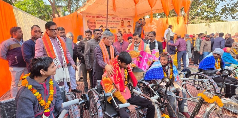 Mamta Charitable Trust has pledged to distribute one lakh blankets.