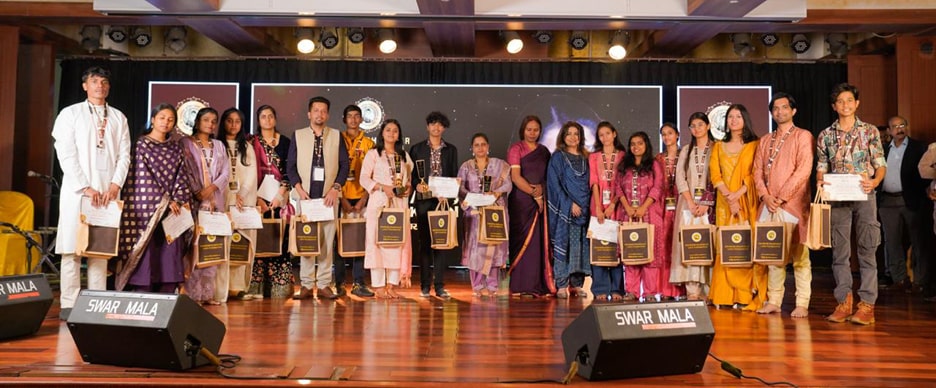 New voices shine in the Swarnim Dharohar Lata Foundation competition.