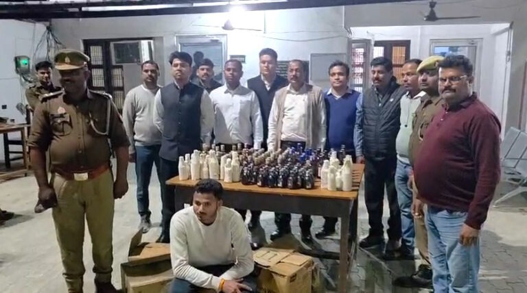 Lucknow: Liquor became 'premium' due to fake QR code, but the department made it 'half'!