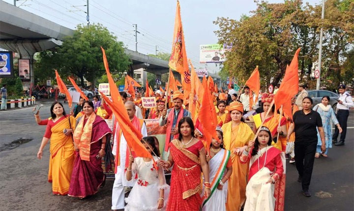 A Wave of Devotion on the Hindu New Year: Lucknow Welcomes the Green Corridor with Flowers!