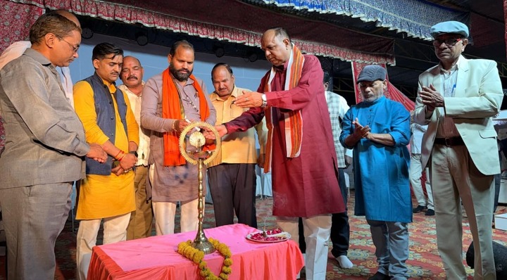 The Ram-Ravana War Comes Alive in Sanskrit! Nirala's 'Ram Ki Shakti Puja' Transformed into a Mesmerizing Play; Thousands Flock to Barabanki.