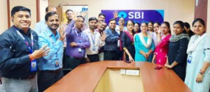 Bank Employees Intensify Struggle for 5-Day Banking! Work Performed Wearing Black Armbands; 'Work-to-Rule' Campaign Resumes.