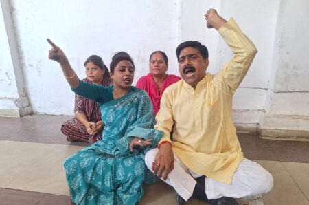 Uproar by Congress Councilors: Boycott of Meeting Held Without an Agenda!