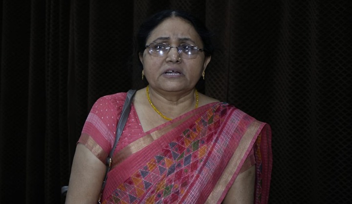 Mother from Ballia demands justice: Cousins accused of land grabbing, administration sleeps despite orders from President, PM, and CM, self-immolation at Yogi's residence if justice is not given