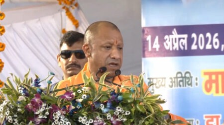 योगी का आंबेडकर जयंती पर सपा पर तीखा हमला: ‘बाबा साहब के नाम पर डकैती किसने डाली?’ Yogi Launches Sharp Attack on SP on Ambedkar Jayanti: 'Who Committed Robbery in the Name of Babasaheb?'