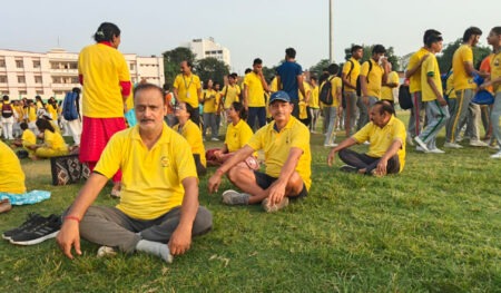 ममता चैरिटेबल ट्रस्ट का भव्य योग शिविर: “लखनऊ करेगा योग, लखनऊ बनेगा निरोग” Mamta Charitable Trust's Grand Yoga Camp: "Lucknow will practice yoga; Lucknow will become disease-free."