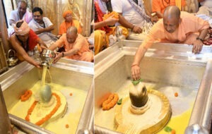 CM Yogi visited the shrines of Baba Vishwanath and Kaal Bhairav ​​on the first day of Shravan.
