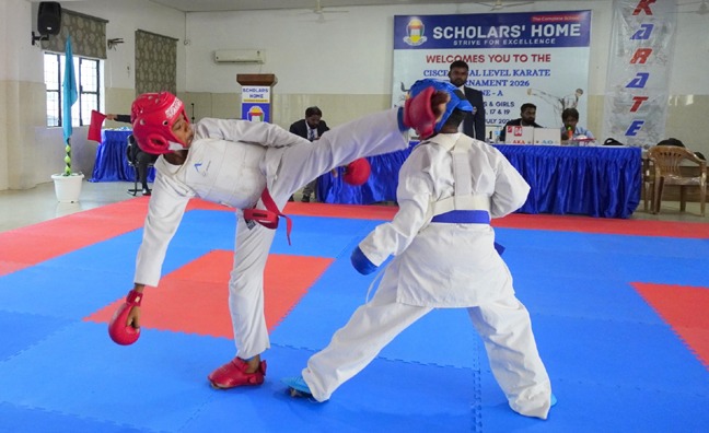 स्कॉलर्स होम में CISCE ज़ोनल कराटे टूर्नामेंट का रोमांच, छात्रों ने दिखाया दमखम Excitement at the CISCE Zonal Karate Tournament at Scholars Home; students display their prowess.