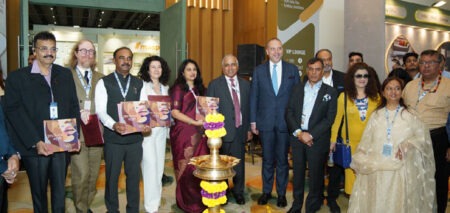 मुंबई बना होम डेकोर और टेक्सटाइल का ग्लोबल हब Mumbai has become a global hub for home decor and textiles.