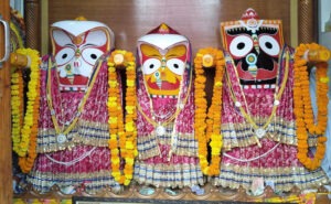 लखनऊ में रंग-बिरंगे उत्साह के साथ निकली भगवान जगन्नाथ की शोभायात्रा