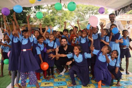 Ayushmann Khurrana's visit to Jalna A message of child safety and a secure childhood.