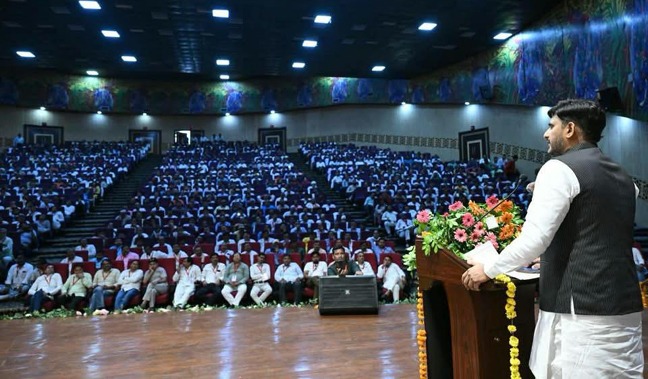 Teachers' 11-point demands resonated at the TFI conference; calls made for the old pension scheme and relief regarding the TET.